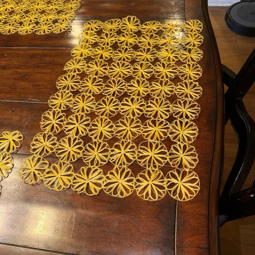 Vintage Raffia Flower Placemats Set 5 Natural Fiber Floral Tropical Boho 12x18